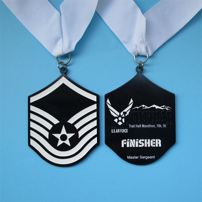 Zwart -wit zachte email schildmedailles finisher metaalmedaille