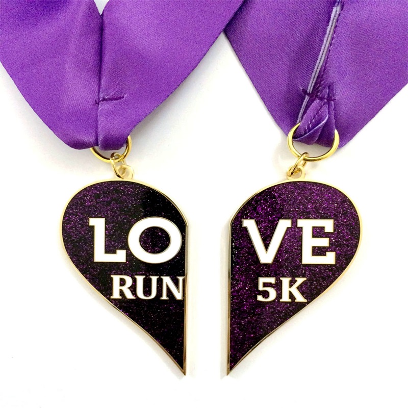 De perfecte cadeau -gids voor Valentine\'s Day Love Holiday Shiny Run Medals