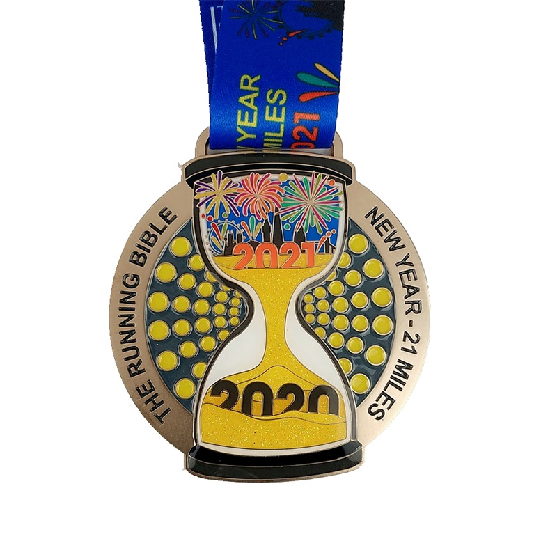 Unieke Holiday Run Medals 7/8-Inch Metal Casting Medal Halloween Kerstmis Pasen Nieuwjaar mooie medailles